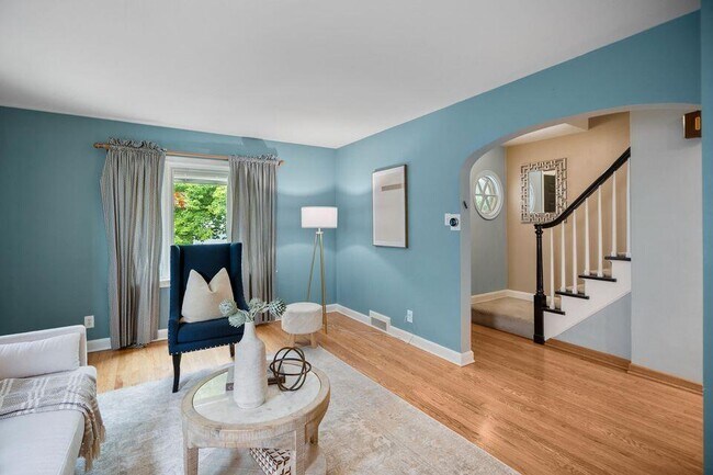 Foto del edificio - 5160 N Kent Ave