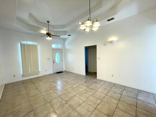 Building Photo - 1305 Jubilee Ave