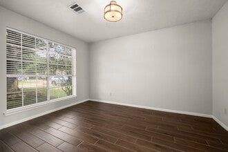Building Photo - 11307 Travelers Way Cir