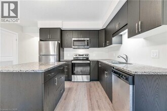 Building Photo - 168 Rochefort St.