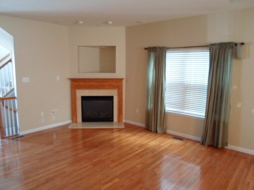 Building Photo - 259 Vivaron Ave