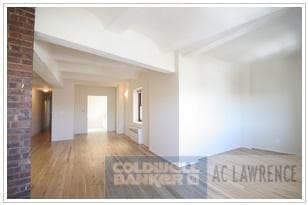 Building Photo - 277 W 10th St