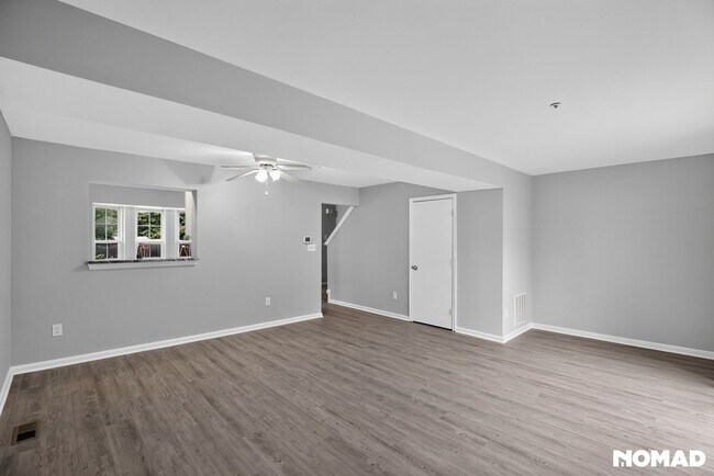 Building Photo - 12145 Sugar Mill Cir