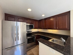 Building Photo - 3985 Nobel Dr