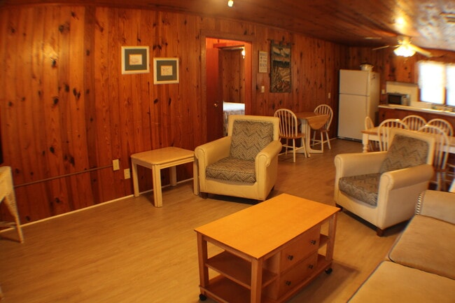 Foto del edificio - 4616 S Ocean Blvd