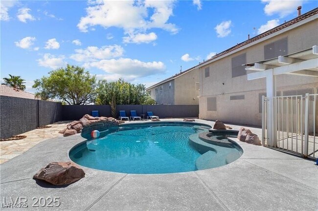 Foto del edificio - 3580 Teton Hills St
