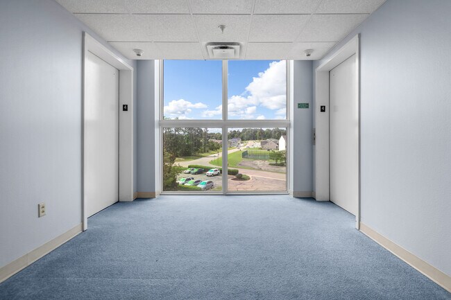 Foto del edificio - 301 Beacon Ridge Dr