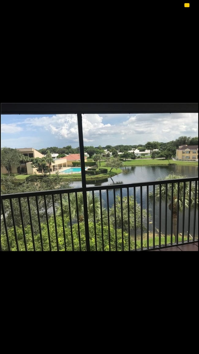 Building Photo - 8592 W Sunrise Blvd