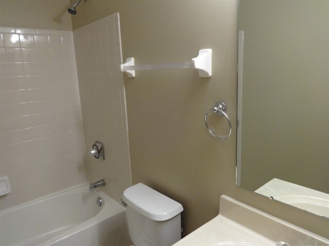 Building Photo - 7244 Fablegate Ct