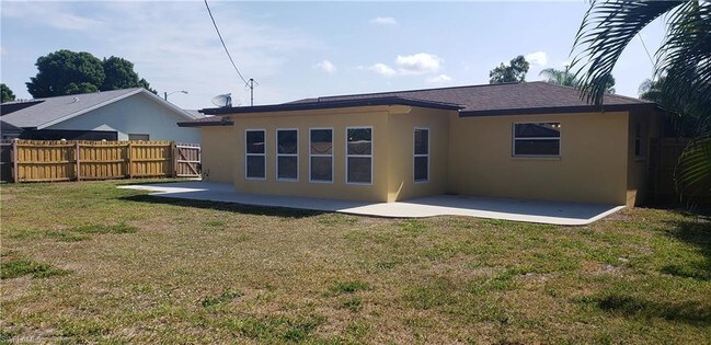 Foto del edificio - 3322 SE 11th Ave