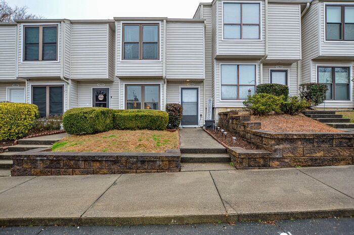 Foto principal - Carmel Crossing Road offers amazing townhome!