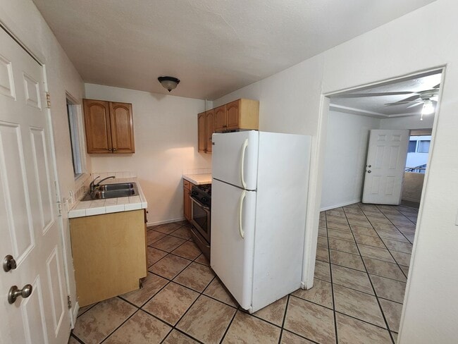 Building Photo - $500 OFF First Month's Rent! 1 Bedroom Apt...