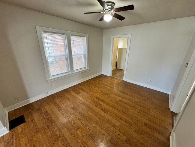 Building Photo - W. Collins Ct., 210 1/2