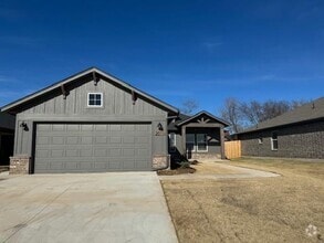 Building Photo - 20111 Park Ln
