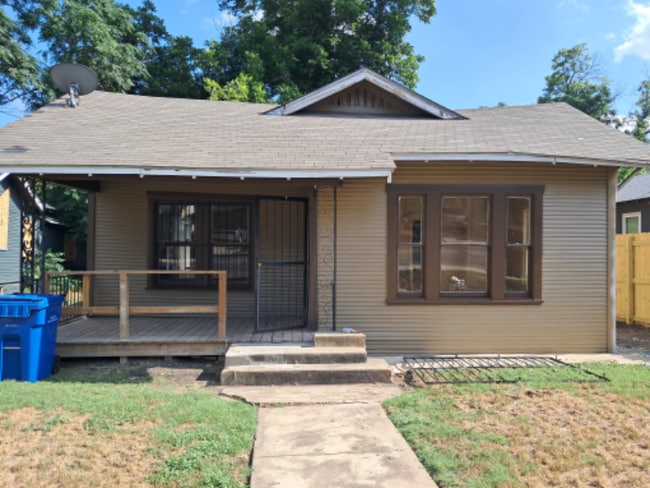 Photo - 414 Gulf St (San Antonio, TX) House