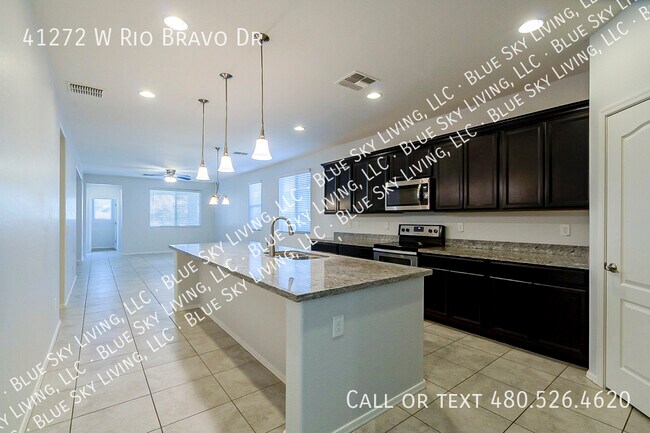 Foto del edificio - 41272 W Rio Bravo Dr