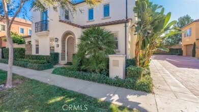 Building Photo - 72 Maple Ash