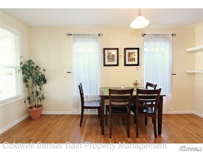 Building Photo - 3 br, 2 bath House - 927 N. 87th Street