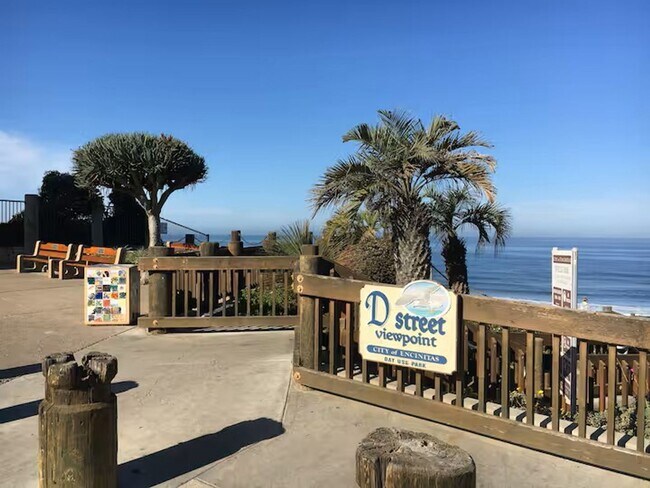 Foto del edificio - Luxe 3-Bedroom, 3-Bath Beach Home in Encinitas – w Furnished Option! Showing Today!