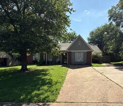 Building Photo - 6610 Westbury Ave