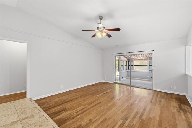 Building Photo - 1409 Desert Quail Ln