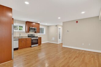 Building Photo - 4438 B St SE