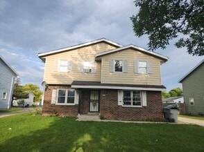Building Photo - 6448-6450 N 106th St