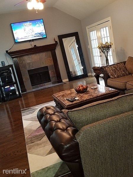 Foto del edificio - 3 br, 3 bath House - 608 East 108th Street