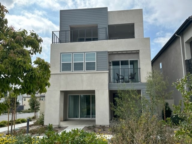 Building Photo - 139 Glance