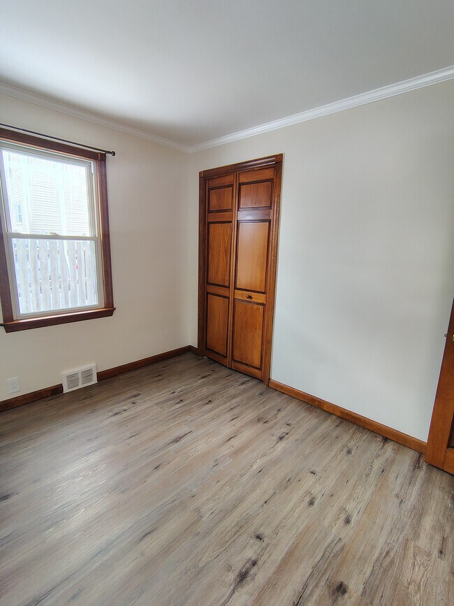 Dormitorio uno - 45 Myers Ave