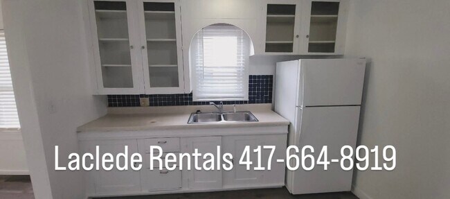 Foto del edificio - 2+ BEDROOM 1 BATHROOM HOUSE FOR RENT