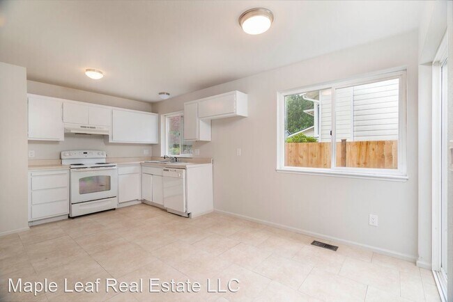 Building Photo - 3 br, 2.5 bath House - 2209 164th Pl SE