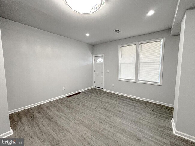 Foto del edificio - 3631 Reed St