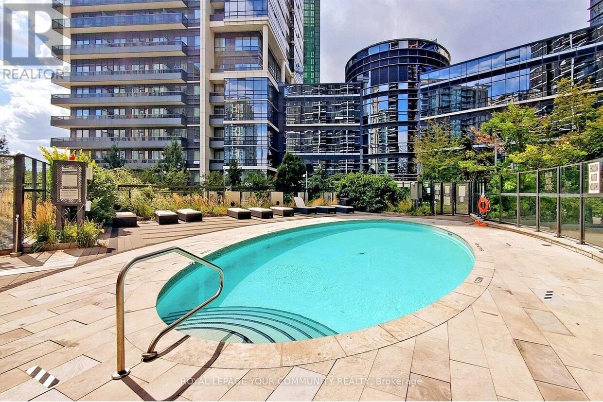 Photo principale - 2-602 Anndale Dr
