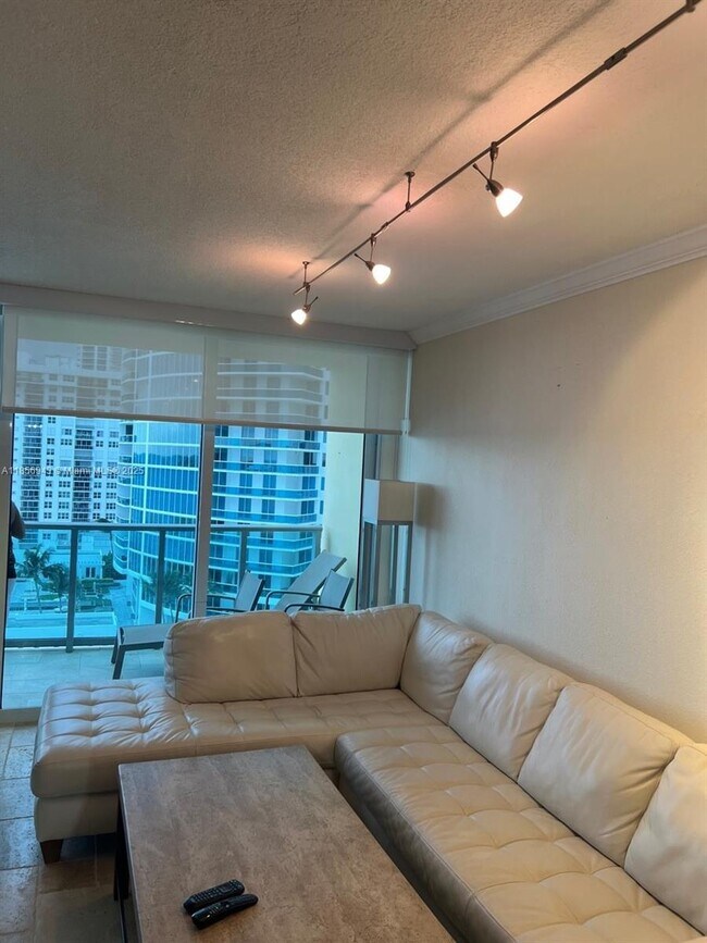 Foto del edificio - 2501 S Ocean Dr