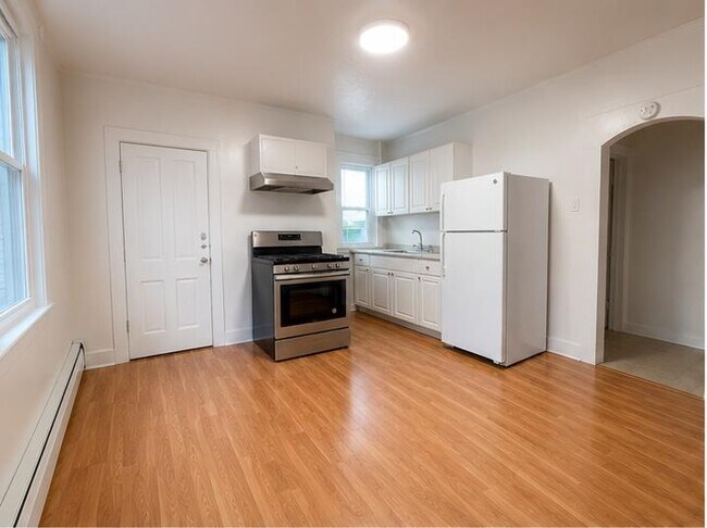 Foto del edificio - 92 Laidlaw Ave