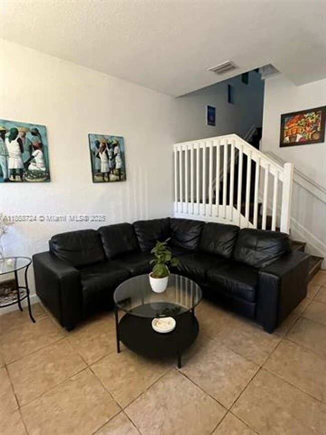 Foto del edificio - 3178 NW 103rd Pl