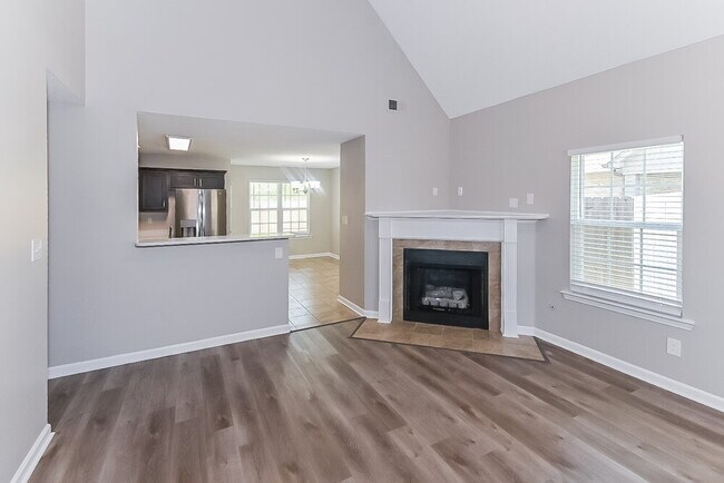 Foto del edificio - 9840 White Poplar Dr