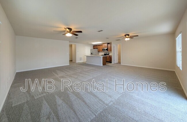 Foto del edificio - 2585 King Louis Dr