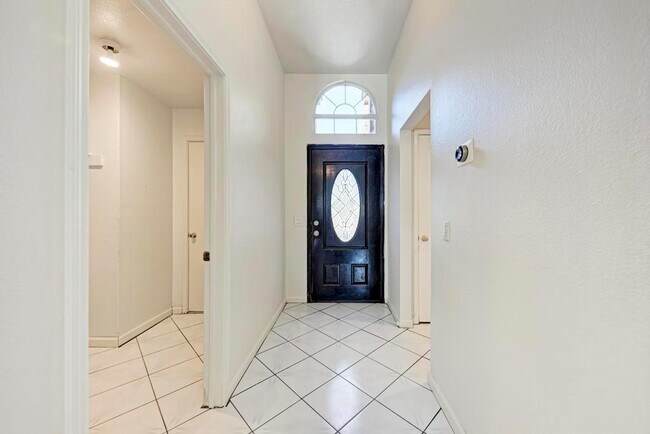 Building Photo - 14601 Menifee St