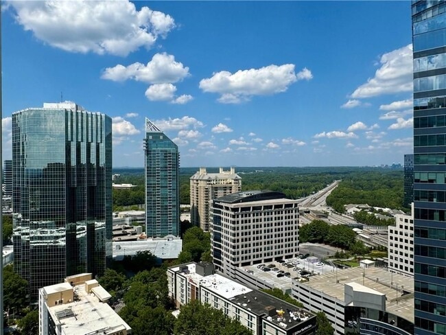 Foto del edificio - 3324 Peachtree Rd