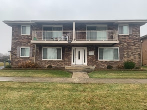 Building Photo - 2511 Terrace Ave