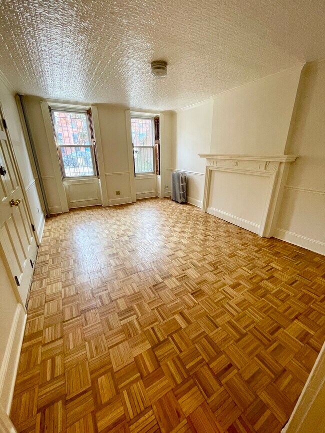 Foto del edificio - 348 15th St