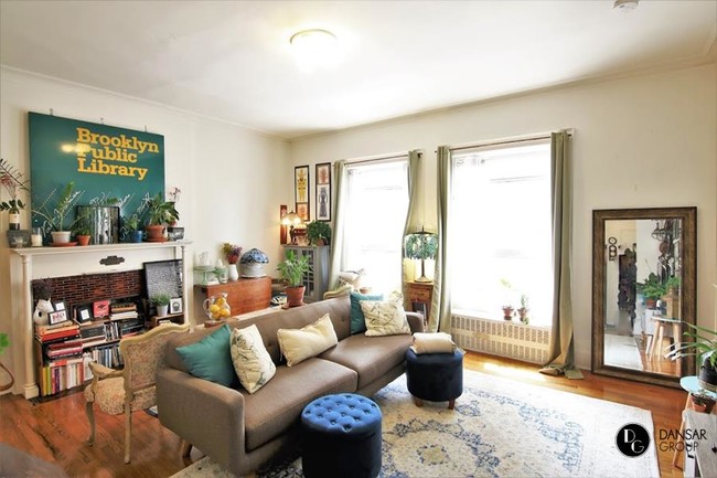 Building Photo - 337 West 76th Street