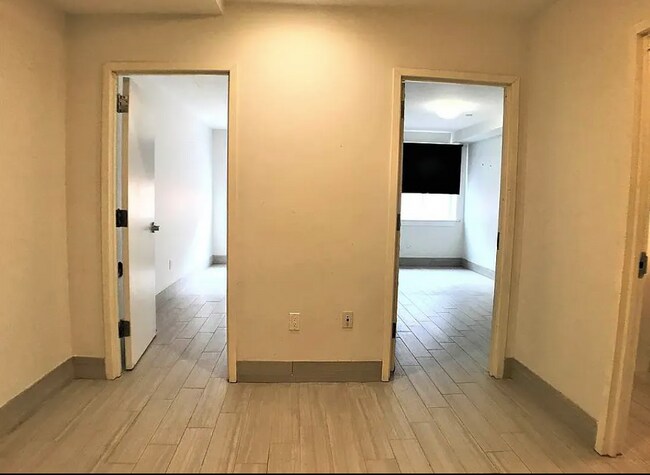 Building Photo - 105 Troutman St