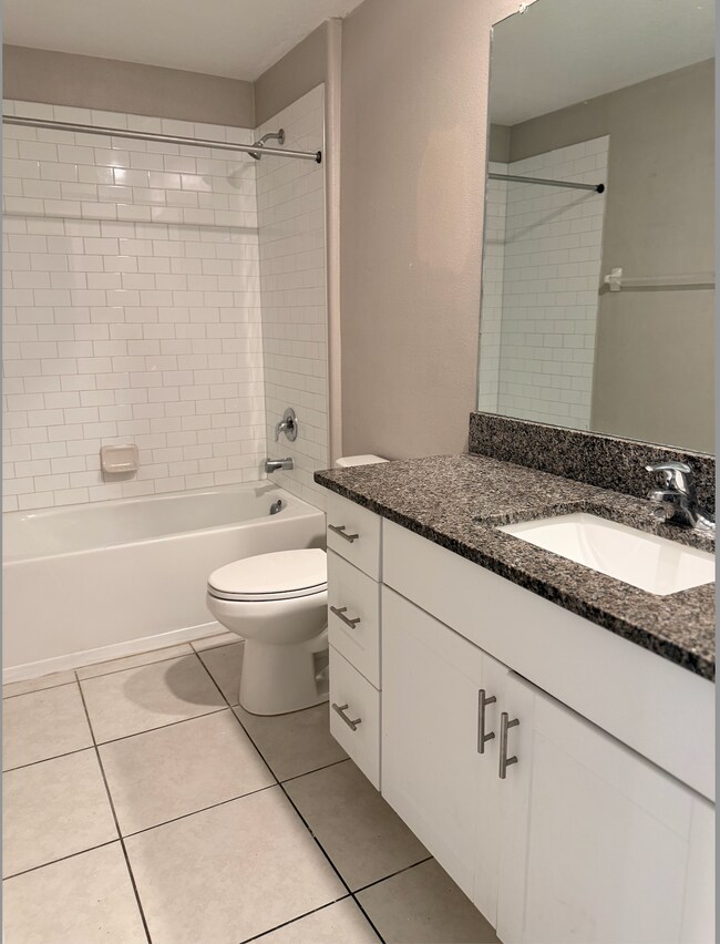 Foto del edificio - 12747 Weston Oaks Ln