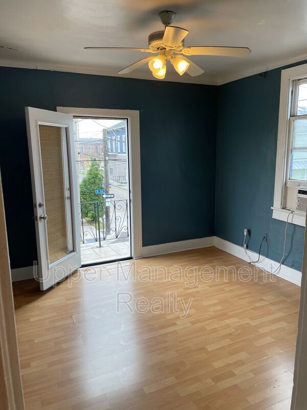 Building Photo - 808 N Robertson St