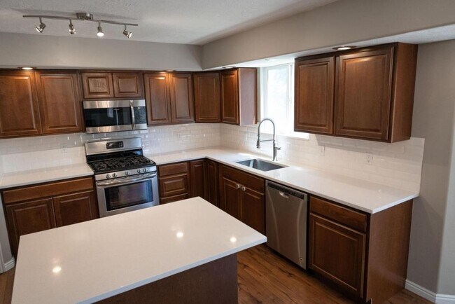 Foto del edificio - 294 E Stonebridge Dr
