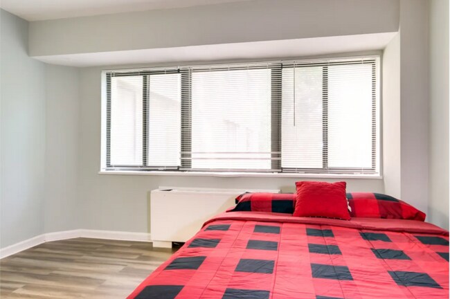 Foto del edificio - 3701 Connecticut Ave NW