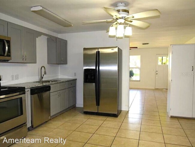 Building Photo - 4 br, 3 bath House - 32007 Bluegill Drive